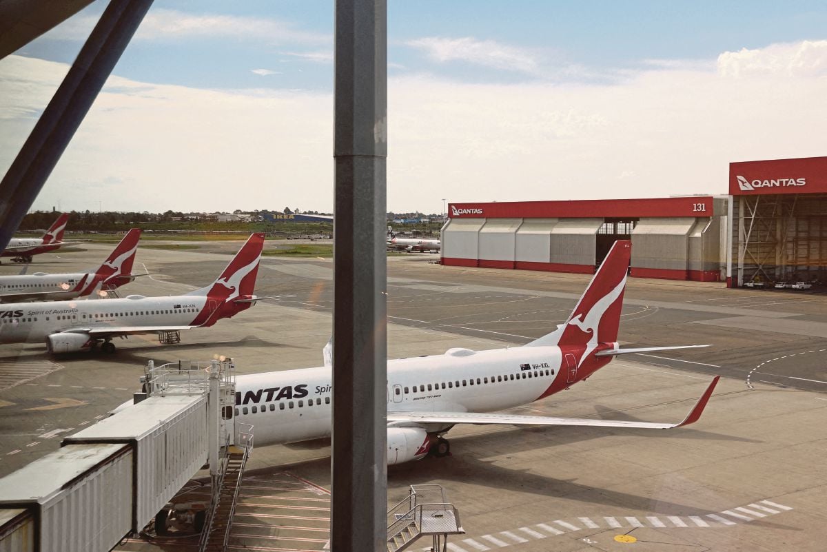 PESAWAT Qantas. FOTO fail Reuters 