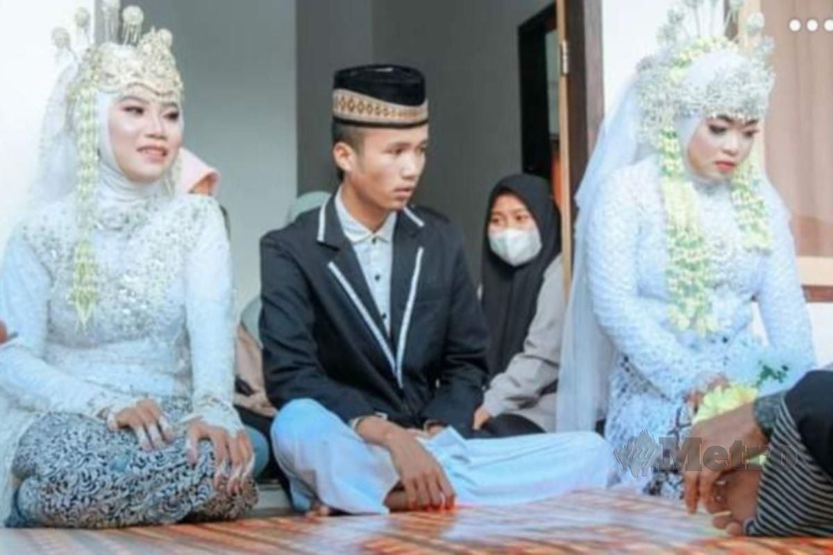 Nur Khusnul Kotimah (kiri), Korik Akbar (tengah) dan Yuanita Ruri (kanan) pada majlis pernikahan mereka. - FOTO Agensi