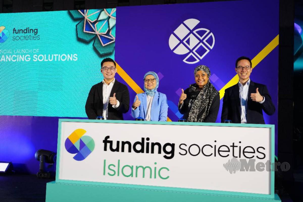 DARI kiri, Chai, Ketua Pegawai Eksekutif CGC Digital, Yushida Husin; Pengarah Fintech dan Ekonomi Digital Islam MDEC, Ruslena Ramli dan Wong  pada pelancaran produk terbaharu Funding Societies.