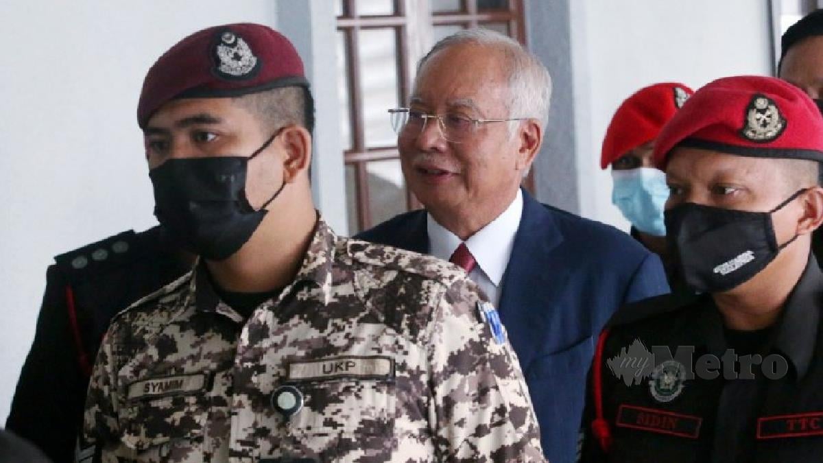 DATUK Seri Najib Razak hadir di Kompleks Mahkamah Kuala Lumpur untuk sambung bicara kes penyelewengan dana 1MDB di Mahkamah Tinggi Kuala Lumpur. FOTO EIZAIRI SHAMSUDIN