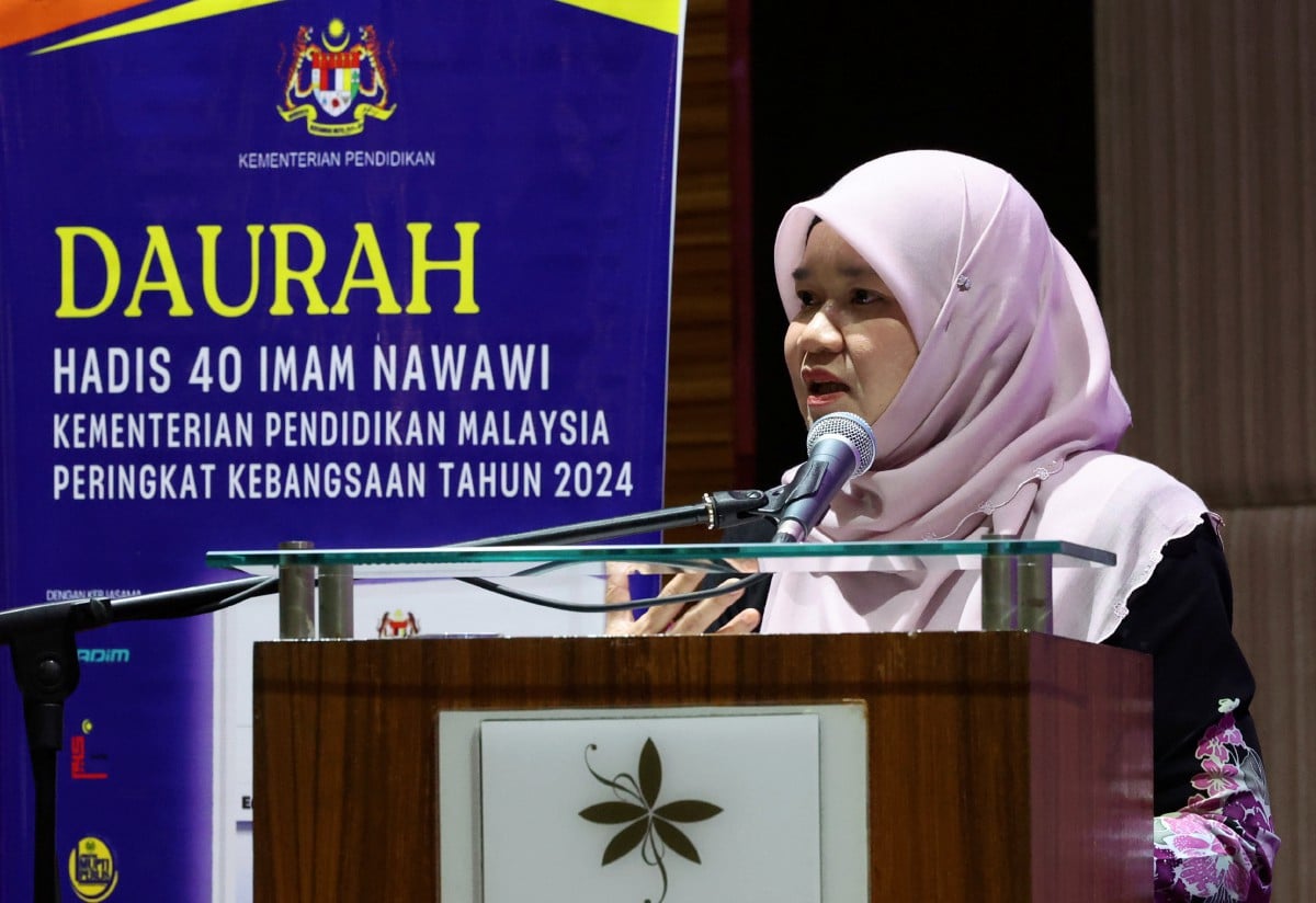 Menteri Pendidikan Fadhlina Sidek bercakap pada sidang media Majlis Perasmian Daurah Hadis 40 Imam Nawawi Kementerian Pendidikan Malaysia peringkat Kebangsaan Tahun 2024. FOTO BERNAMA