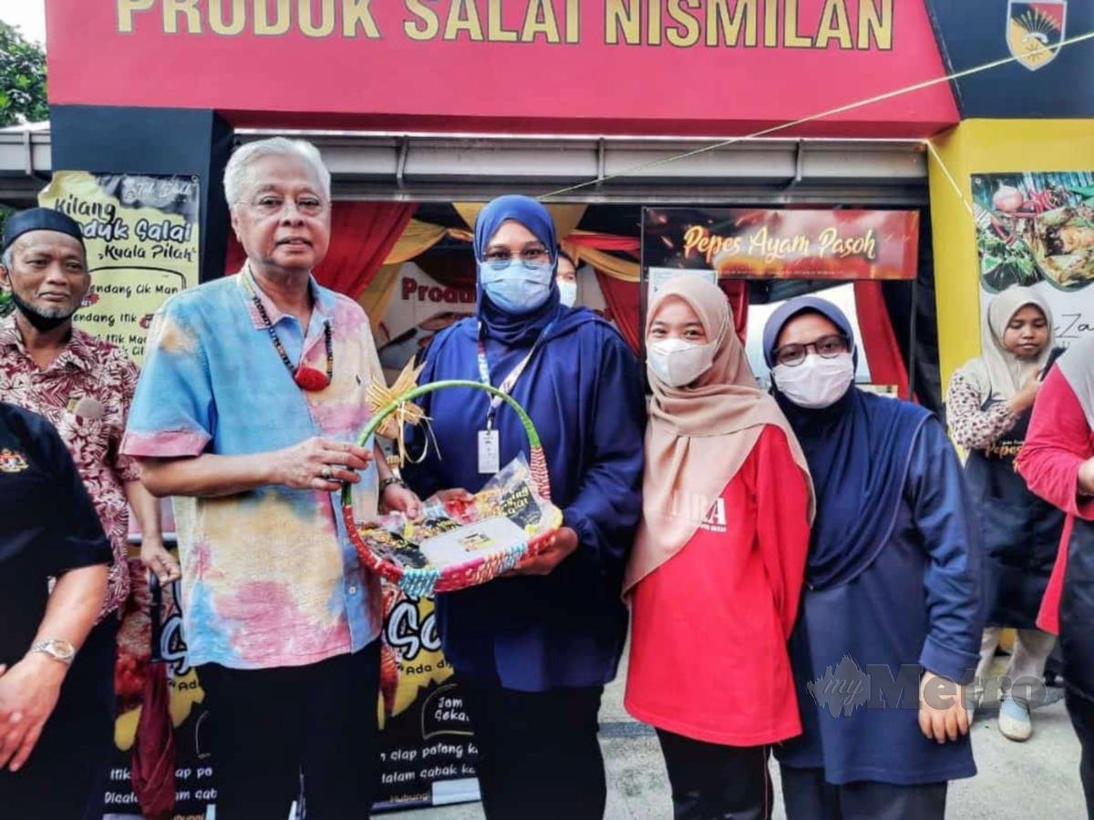 AAINAA menerima kunjungan Perdana Menteri Datuk Seri Ismail Sabri Yaakob ketika menyertai Pameran Pertanian, Hortikultur dan Agro Pelancongan Malaysia 2022  (Maha 2022).
