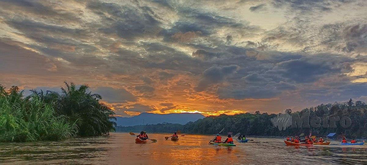 PANORAMA indah sepanjang laluan Ekspedisi Dayungan Santai di Sungai Perak.