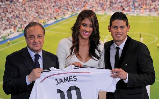 DANIELA turut meraikan hari pertama Rodriguez di Real Madrid.