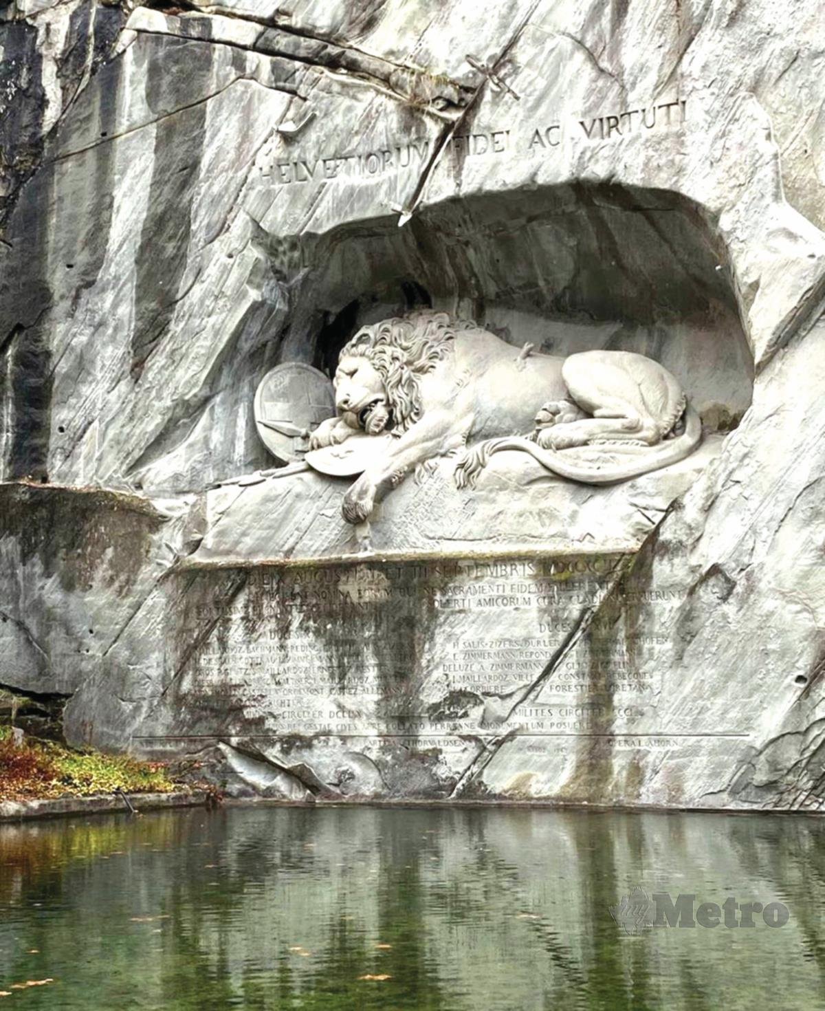 MONUMEN Singa di Lucerne.