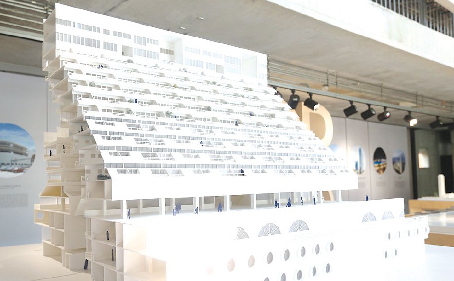 ANTARA model seni bina bangunan terkenal di seluruh dunia yang dipamerkan.