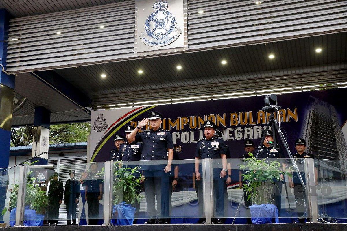 ACRYL Sani pada Perhimpunan Bulanan Ketua Polis Negara di Dataran Kompleks 3, Bukit Aman. FOTO ihsan PDRM