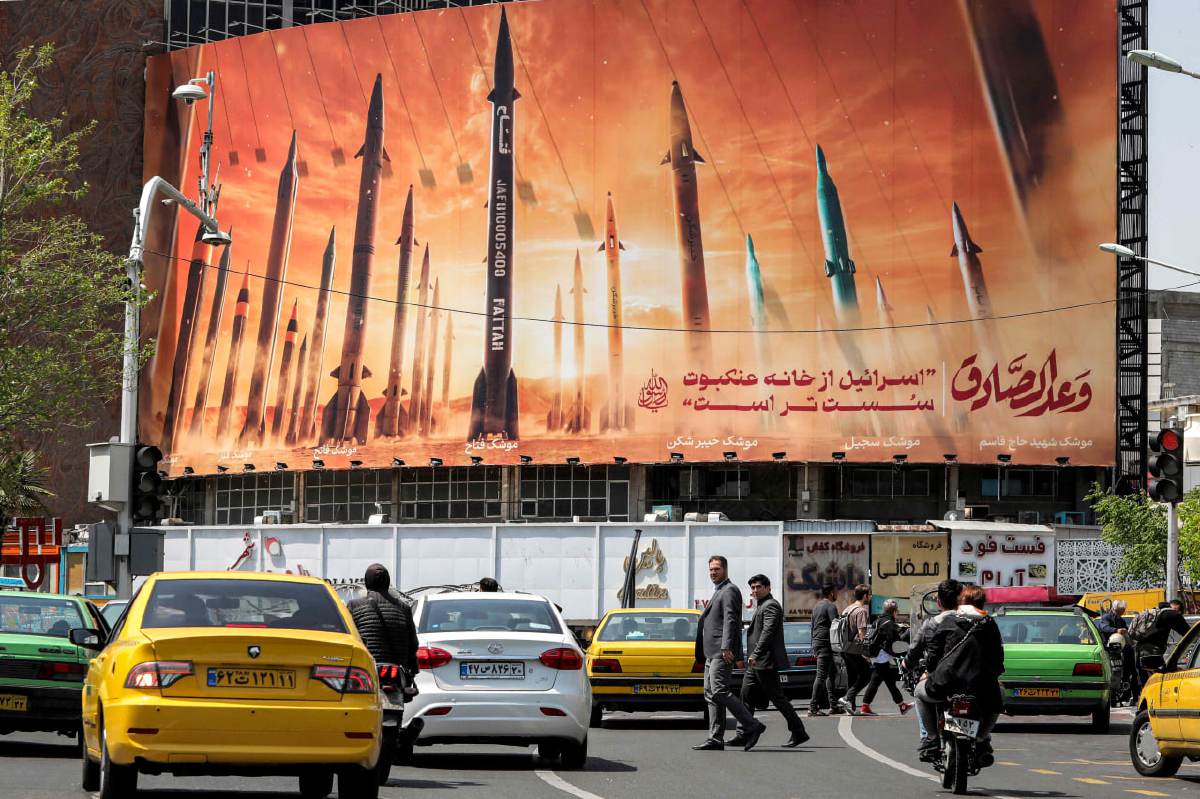 IRAN mula melanggar sekatan berhubung aktiviti nuklear pada 2019. FOTO AFP