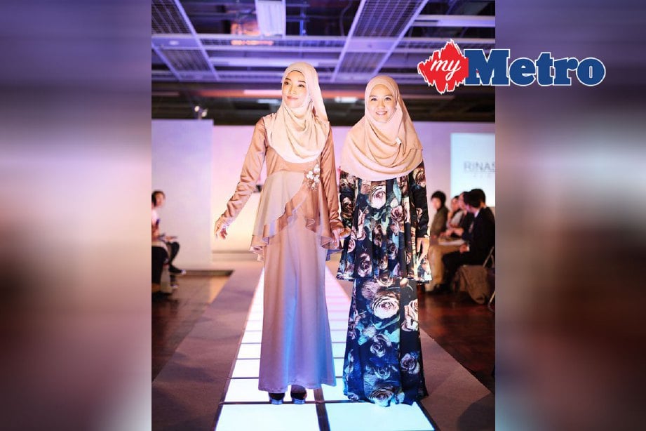 Norazrina (kanan) mengharumkan nama negara apabila menyertai pertunjukan fesyen muslimah ‘Tokyo Modest Fashion Show’ di Tokyo, Jepun, dari 22 hingga 23 November lalu. FOTO ihsan Norazrina