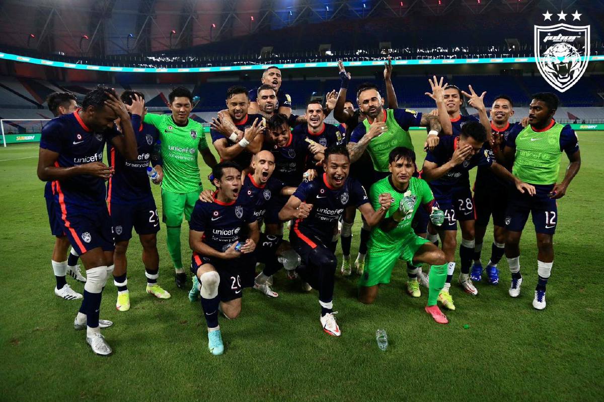 JDT meraikan kejayaan memenangi Liga Super buat kali kelapan berturut-turut. FOTO Ihsan Johor Southern Tigers