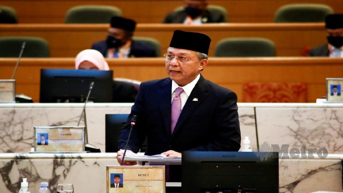 DATUK Hasni Mohammad berucap pada pembentangan Belanjawan Johor 2021 di Dewan Undangan Negeri (DUN) Johor. FOTO Ihsan PEJABAT MENTERI BESAR JOHOR
