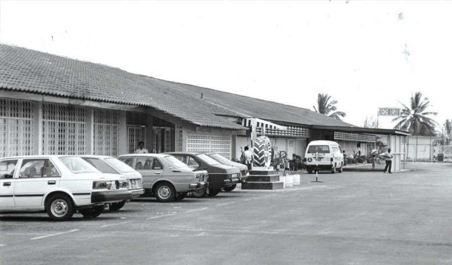 1989. Hospital Daerah Banting, Selangor.
