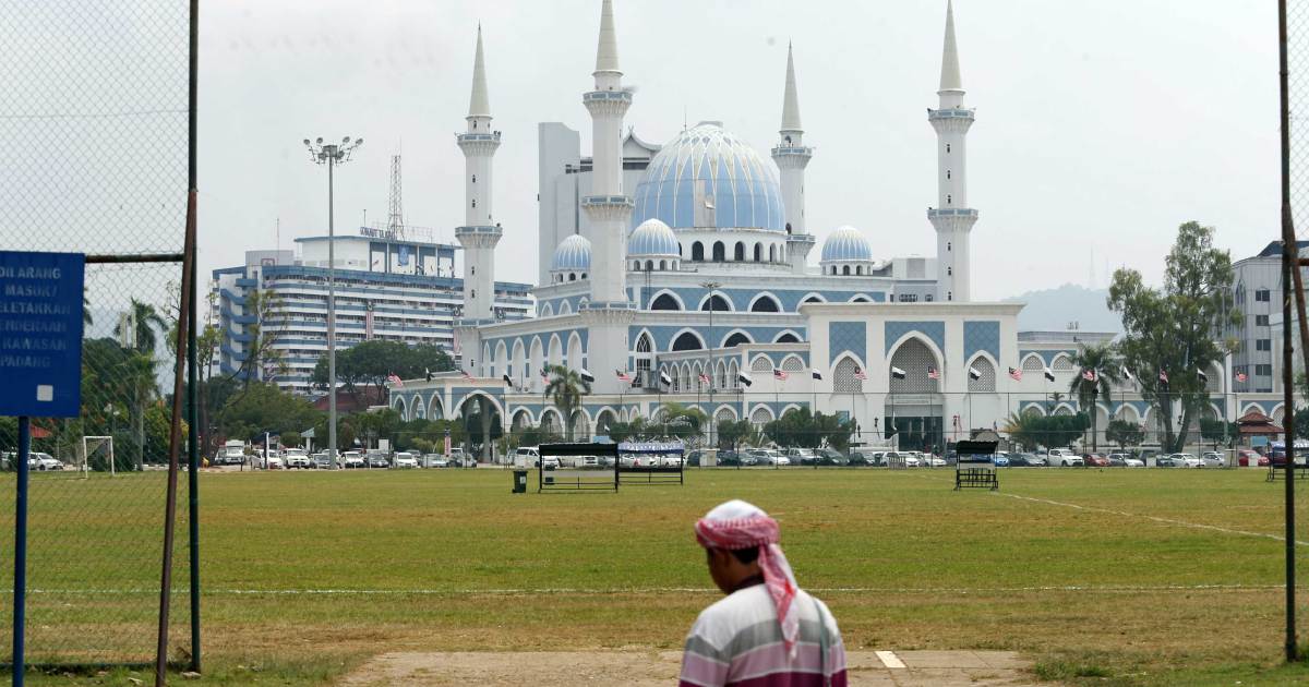 Penjawat awam di Pahang kerja separuh hari setiap Jumaat sepanjang Ramadan