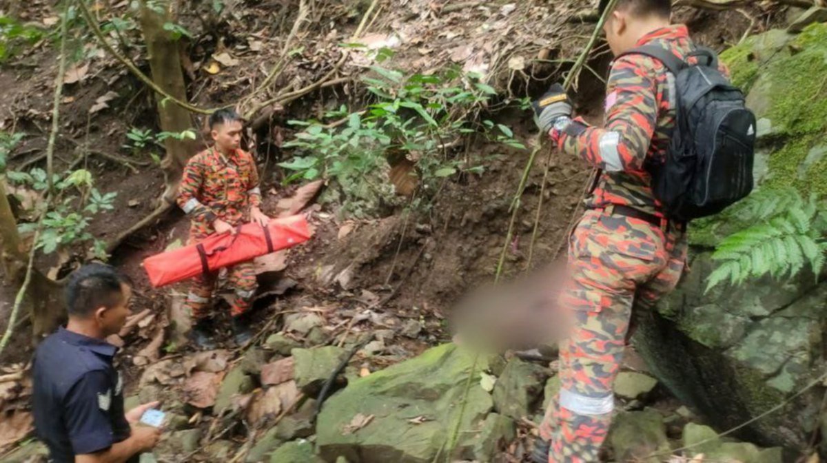 Mayat mangsa ditemui di kawasan hutan Mosung, Kampung Monsok Tengah, Tambunan, kira-kira tiga kilometer dari PKTK. Foto Ihsan JBPM