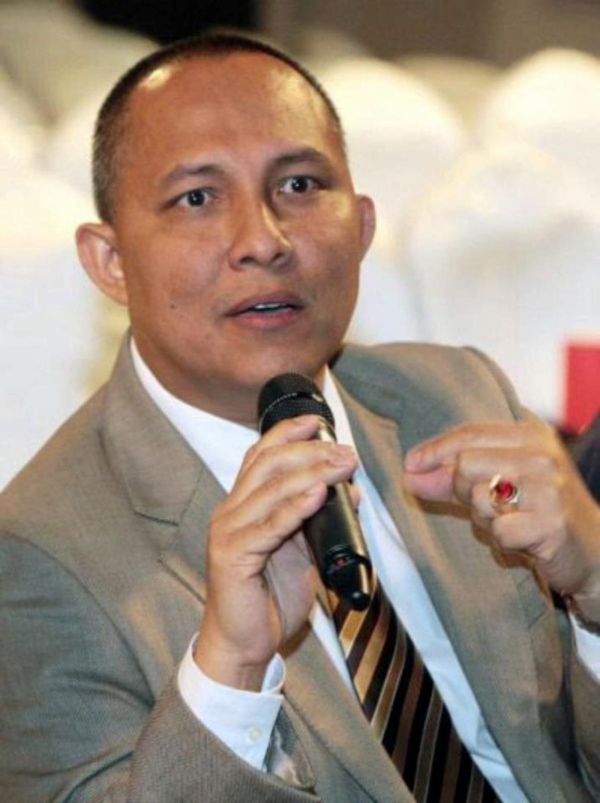 Datuk Jurey Latiff Rosli