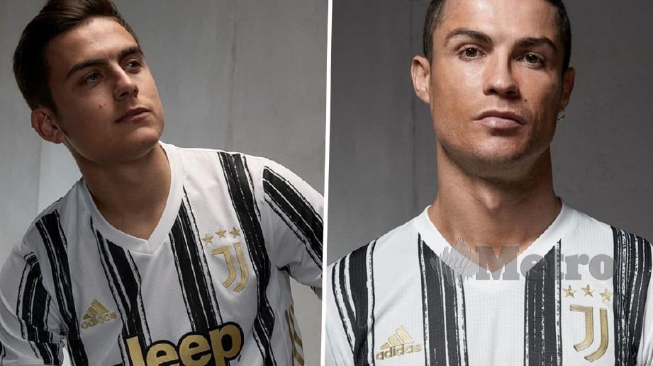 Dybala (kiri) dan Ronaldo memakai jersi baharu Juve. FOTO Agensi