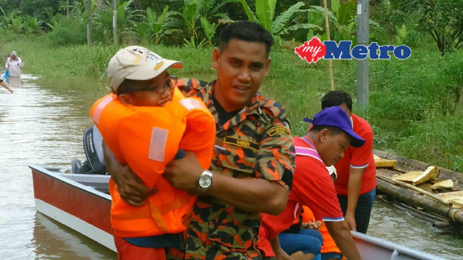 Cara Membantu Mangsa Banjir / Sukarelawan IOJ Jayakan Misi Bantu Mangsa