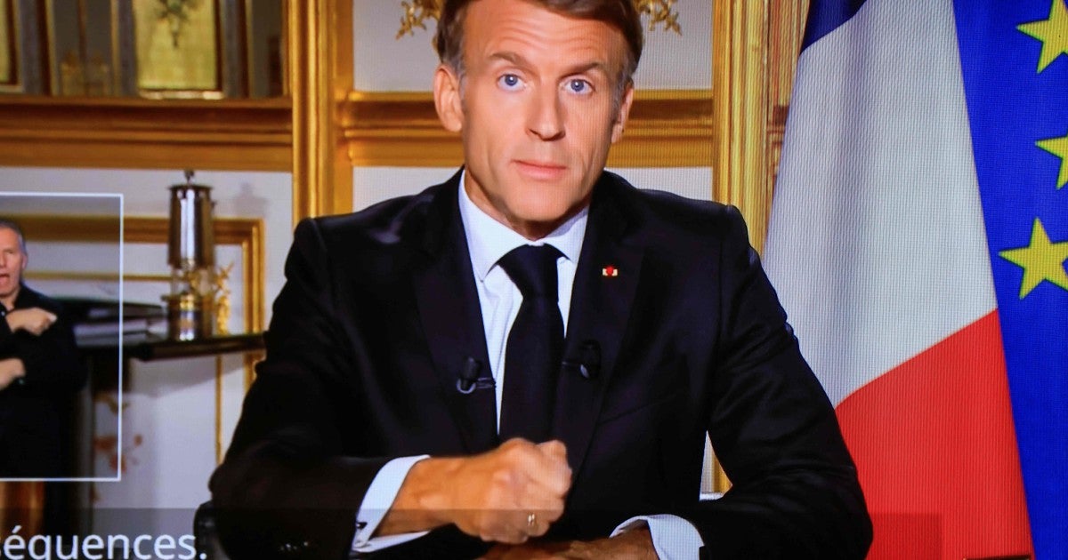 Macron kecam keganasan, hampir 2,400 ditahan dalam rusuhan di Perancis Macron kecam keganasan, hampir 2,400 ditahan dalam rusuhan di Perancis