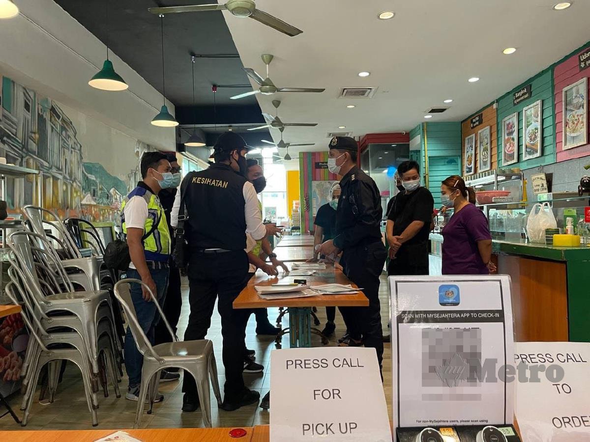 Pegawai KKM mengeluarkan kompaun RM10,000 kepada sebuah restoran masakan Thai kerana gagal memastikan pekerja mendaftar masuk premis dan membuat imbasan Kod QR MySejahtera.