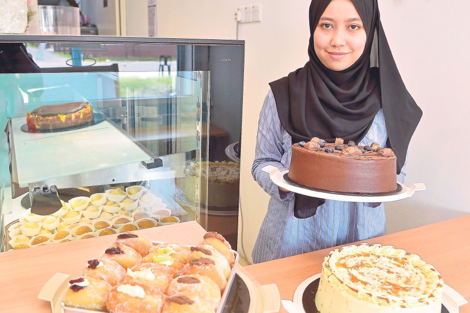ANTARA produk pastri dan kek lazat dihasilkan Raja Mariah Jameelah.