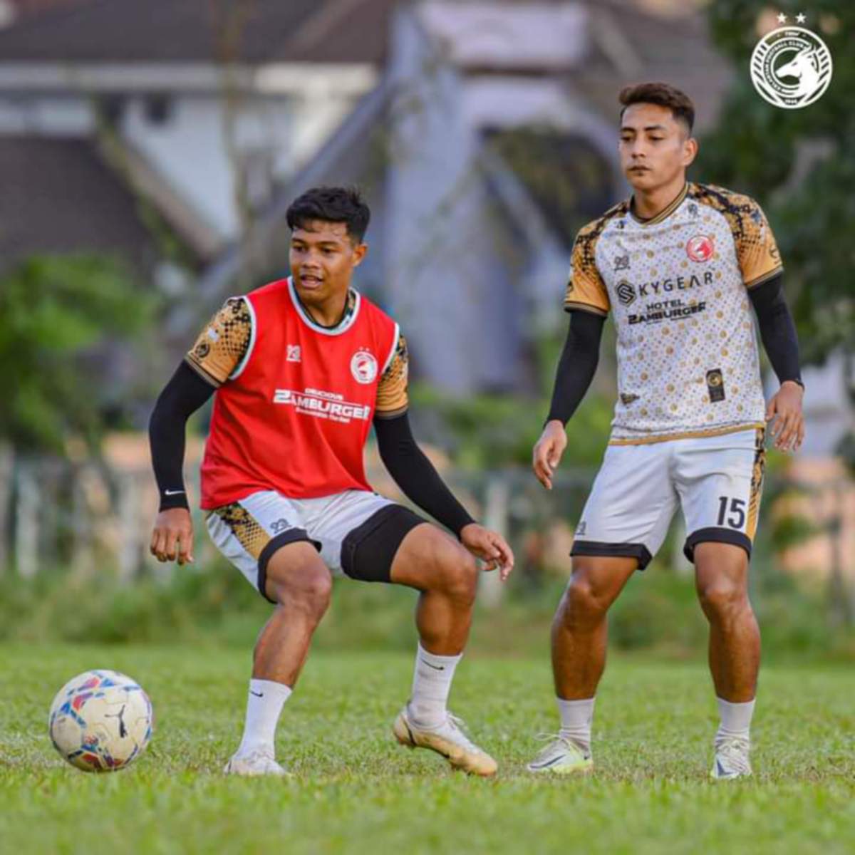 AKSI pemain Kelantan FC menjalani latihan. -FOTO Ihsan Kelantan FC