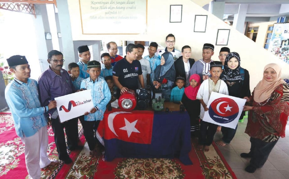 JASA Malaysia melaksanakan misi kemanusiaan di Aceh dibalas dengan pemasangan Jalur Gemilang di Muzium Aceh.