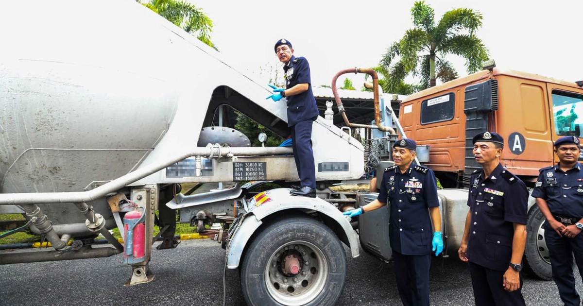 Seludup Daun Ketum Guna Lori Tangki Simen Metrotv Harian Metro