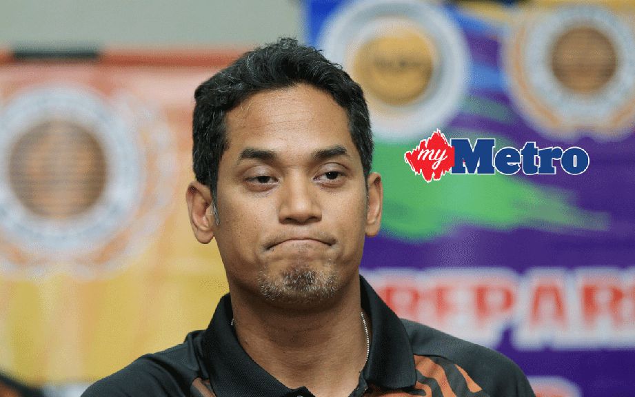 Khairy ketika sidang media selepas perjumpaan dengan atlet paralimpik hari ini. FOTO HASRIYASYAH SABUDIN