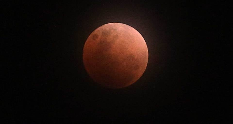 Fenomena u0027bulan berdarahu0027 boleh dilihat bermula petang esok