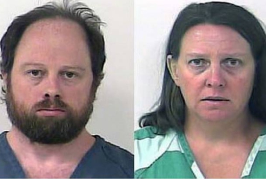 Rob Johnson, 44, dan isterinya, Marie Johnson, 43, menghadapi tuduhan serangan seksual. - Foto AP