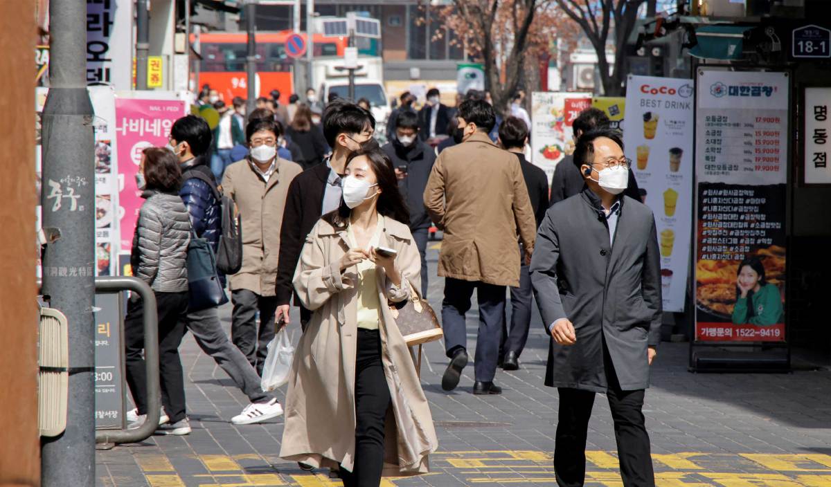 KOREA Selatan bersedia untuk beralih sepenuhnya kepada pendekatan "endemik" daripada pandemik Covid-19. FOTO Arkib Reuters