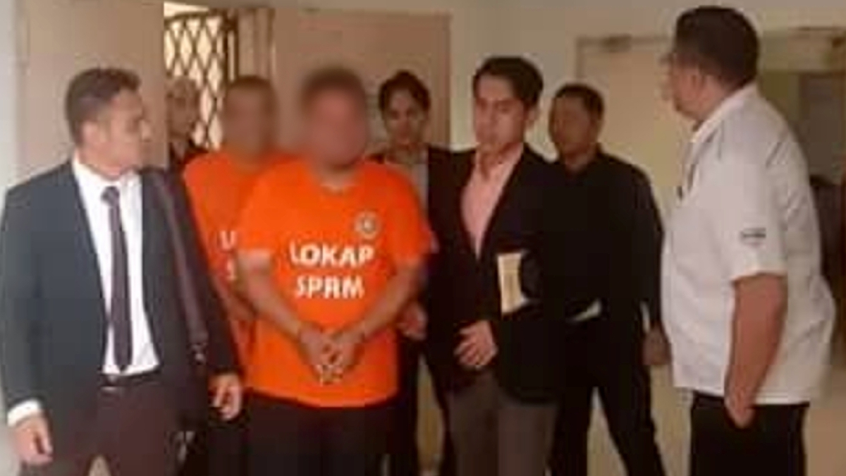 DUA individu termasuk penjawat awam ditahan SPRM Kedah, semalam, selepas dipercayai membuat tuntutan palsu berkaitan projek pemprosesan makanan ikan. FOTO Ihsan SPRM