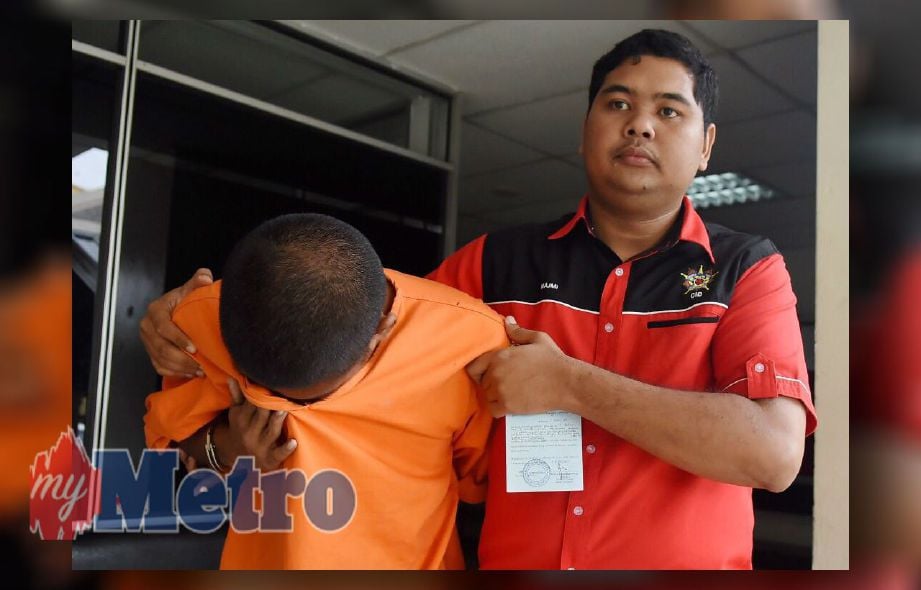 Tertuduh, Che Muhammad Faris Che Abdul Roni, 21, dijatuhi hukuman penjara lima tahun dan lima sebatan selepas mengaku salah meliwat rakan sebiliknya di Penjara Marang di Mahkamah Sesyen Kuala Terengganu. FOTO Syafiq Ambak.