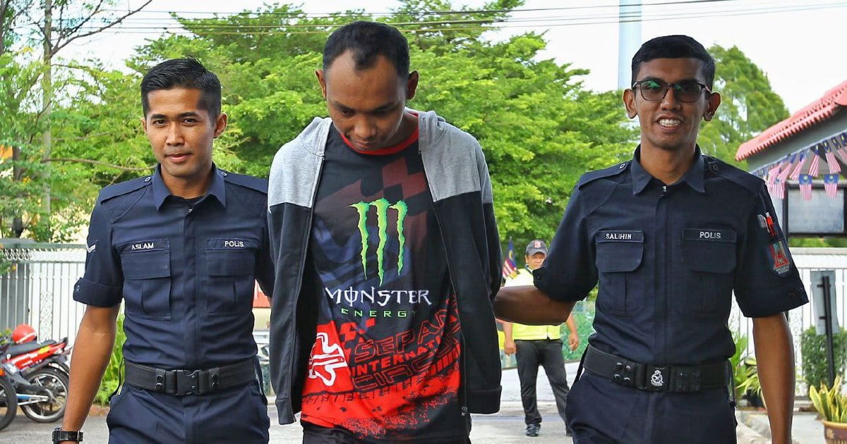 Langgar anggota JPJ, penunggang motosikal didenda RM5,000