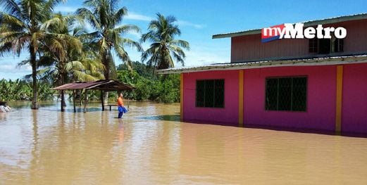 Keadaan banjir di Kampung Trusan, Lawas. - Foto Ihsan JPAM