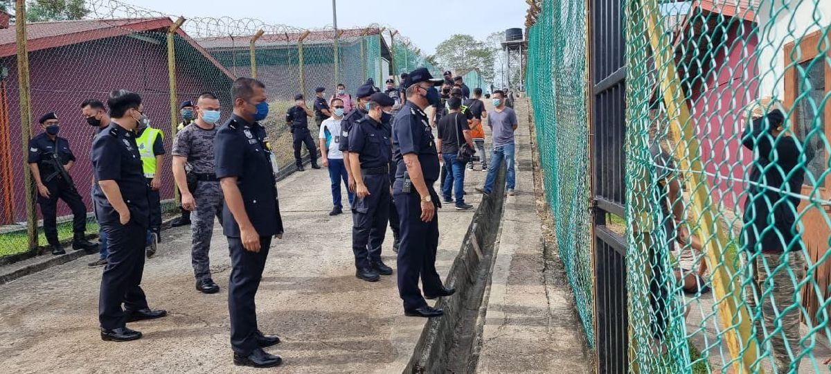 Polis tahan 21 tahanan Depoh Tahanan Imigresen (DTI) Kota Kinabalu yang merusuh