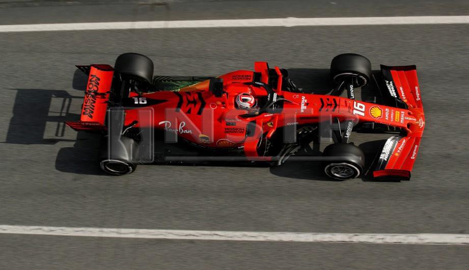 PEMANDU baru Ferrari, Leclerc beraksi ketika ujian pramusim di Litar Barcelona-Catalunya, semalam. - FOTO Reuters