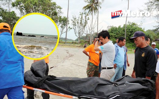 MAYAT mangsa diangkat untuk dibawa ke Hospital Mersing. Gambar kecil, tempat kejadian di kawasan Batu Mahmod di Pantai Tanjung Resang.
