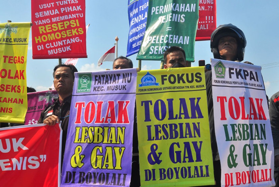 Penduduk Indonesia yang membantah homoseksual dan LGBT. - Foto Fail/ANTARA