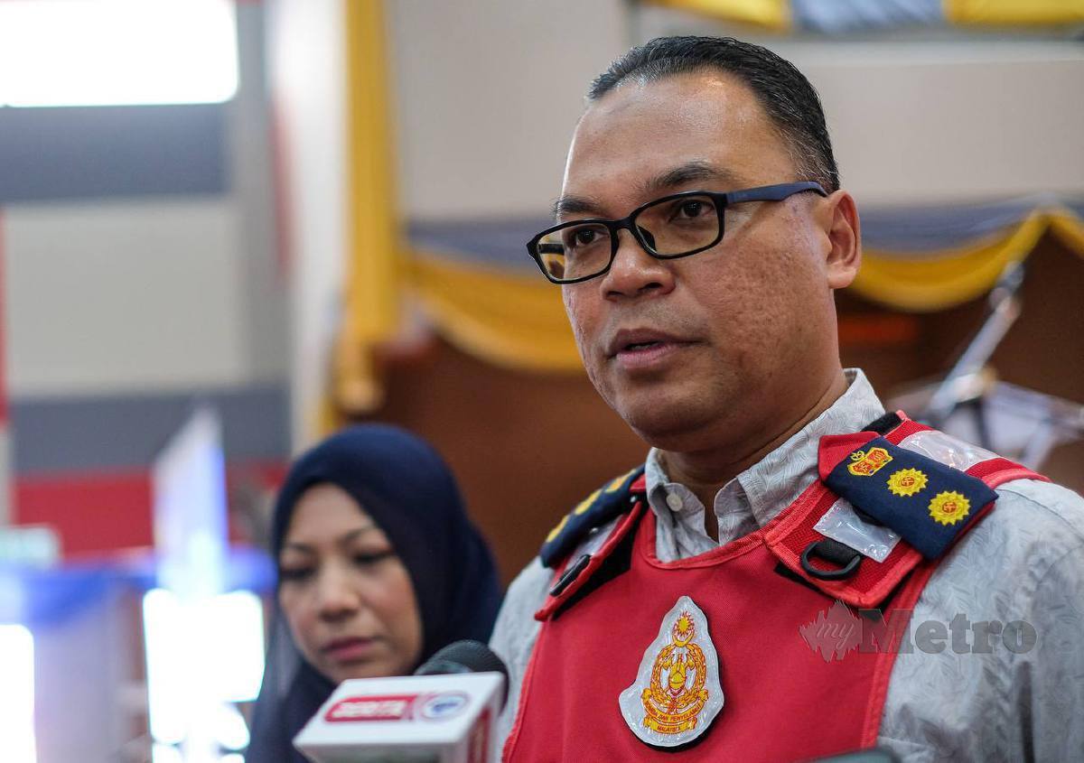 ROZIHAN pada sidang media selepas merasmikan kursus Building Fire Safety: Regulations bersama majlis perwakilan penduduk, Perbadanan pengurusan dan Badan Pengurusan Bersama (JMB) tahun 2024 di Kompleks Kuarters Bomba Cheras, Kuala Lumpur. FOTO Hazreen Mohamad