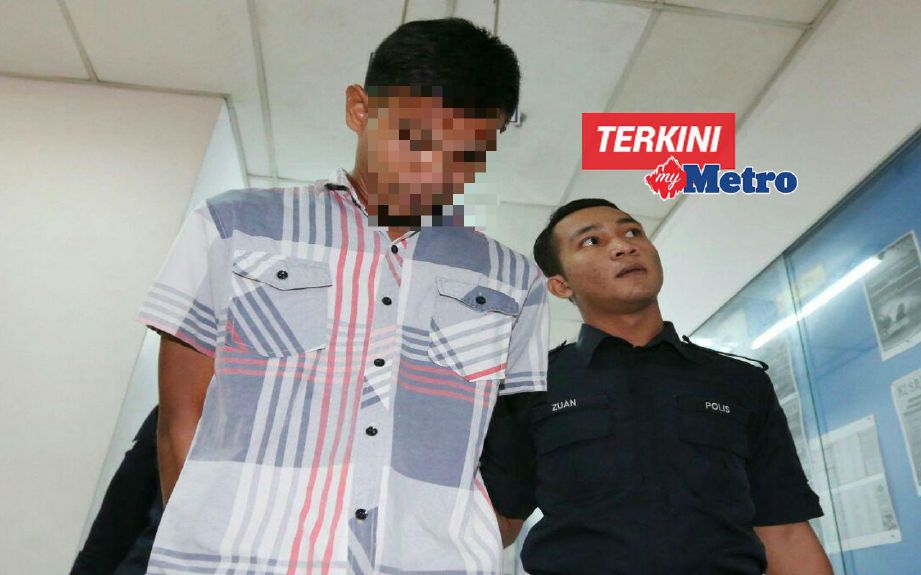 Seorang lelaki mengaku salah di Mahkamah Sesyen Johor Bahru, hari ini, atas lima pertuduhan meliwat dan melakukan kelucahan melampau terhadap dua anak tirinya. FOTO Mohd Azren Jamaludin
