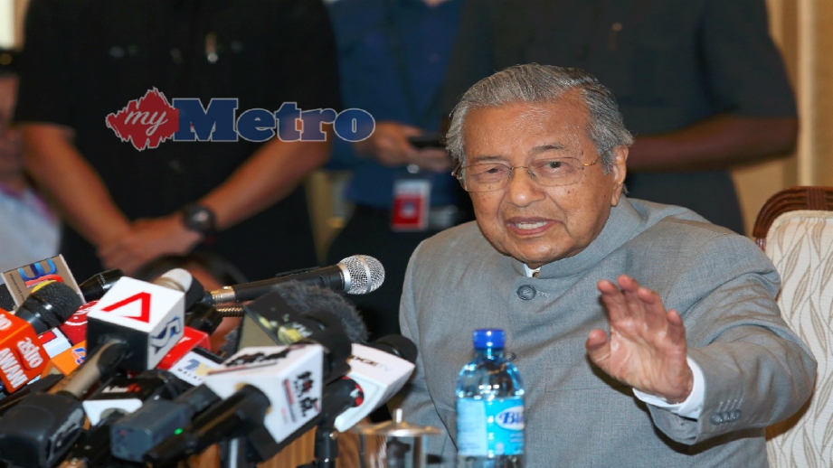 DR Mahathir pada sidang media hari ini. FOTO Irham Mohd Noor