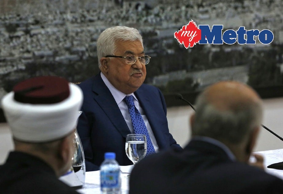 MENURUT sumber Abbas mengalami sakit dada dan demam panas. -Foto AFP