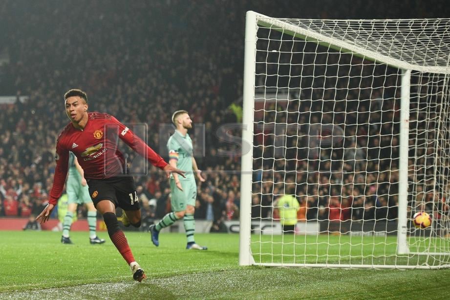 LINGARD menjaringkan gol kedua United. FOTO/AFP