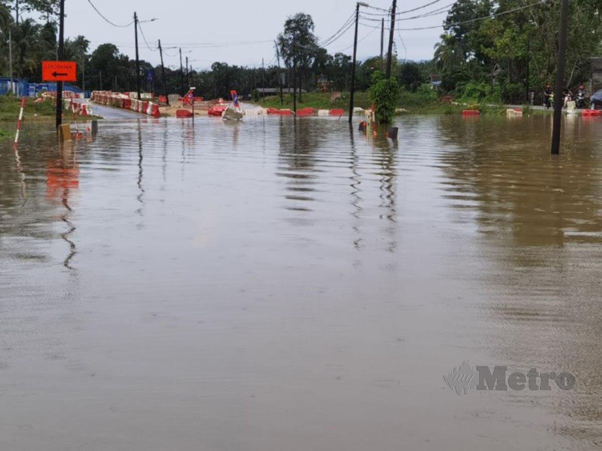 Keadaan banjir di Kampung Pasir Gajah, Chukai. Foto Zatul Iffah Zolkiply 