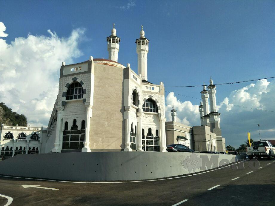 PEMBUKAAN Masjid Razaleigh ditangguh sehingga ancaman Covid-19 berakhir. FOTO Ramli Ibrahim