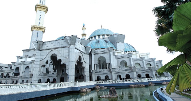 Konsep masjid  dalam taman  Harian Metro