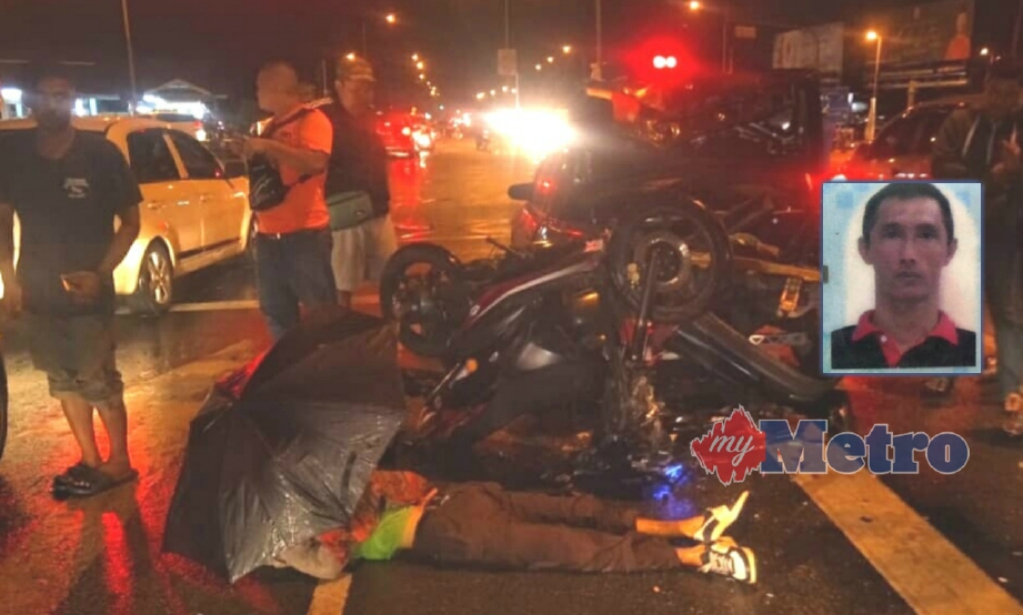 MOHD Ruslan (gambar kecil) maut selepas motosikalnya melanggar bahagian belakang kereta Proton Wira di persimpangan lampu isyarat Kepala Batas, Jitra, malam tadi. FOTO ihsan pembaca.