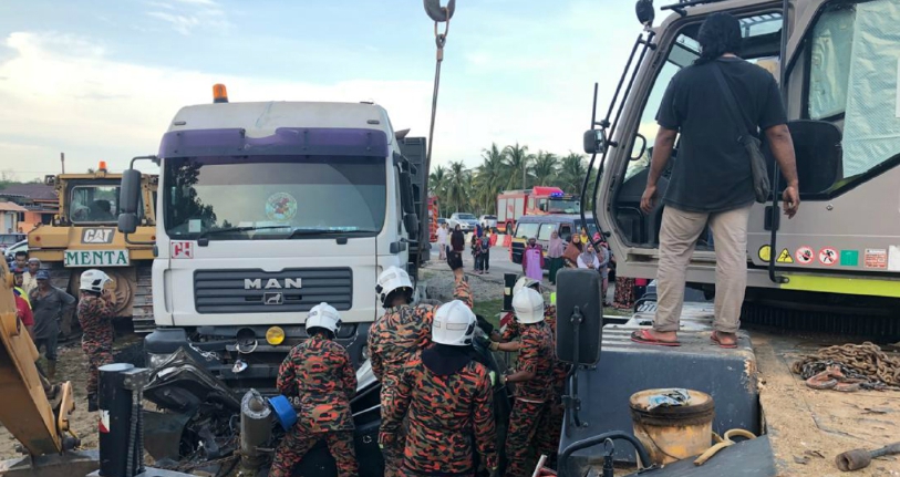 Wanita maut kereta diseret treler  Harian Metro