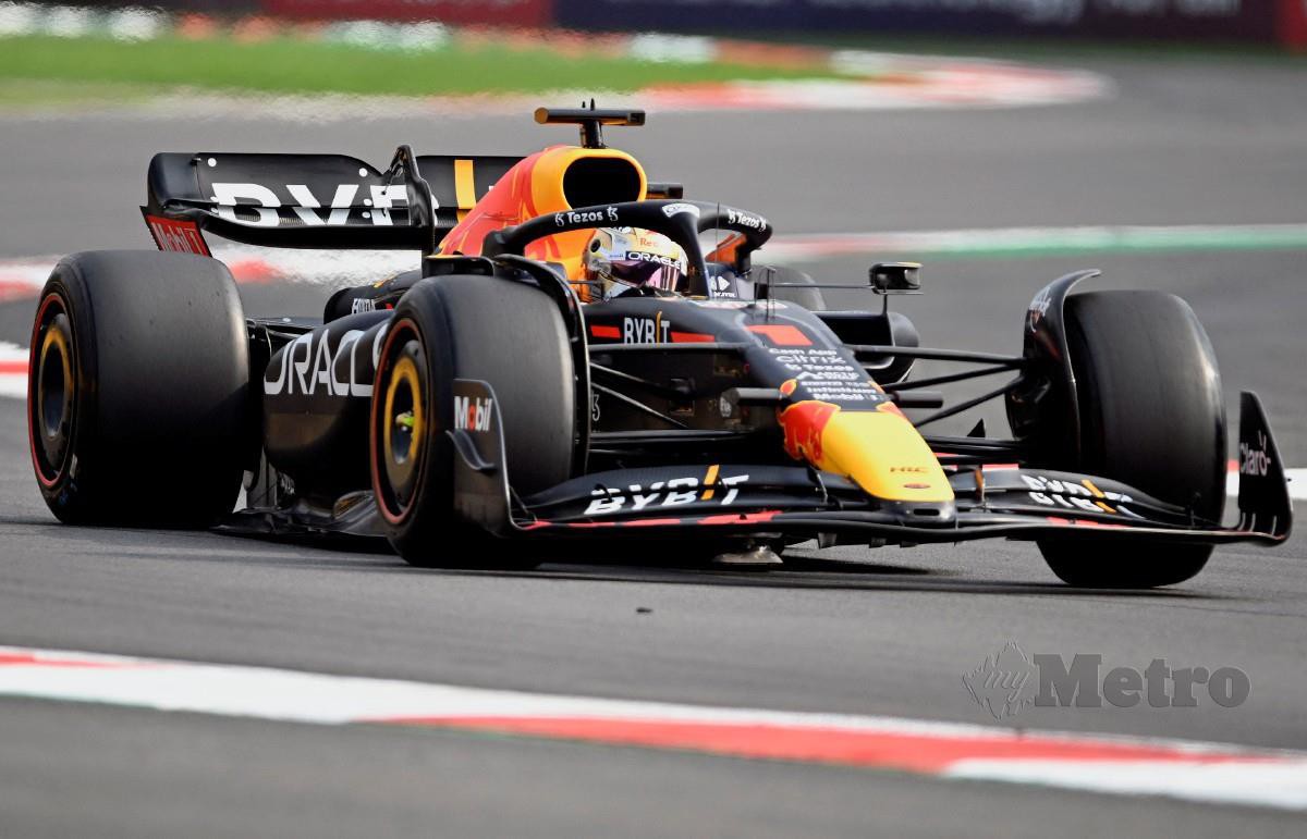 AKSI Max Verstappen pada sesi latihan bebas kedua Grand Prix Mexico. FOTO AFP